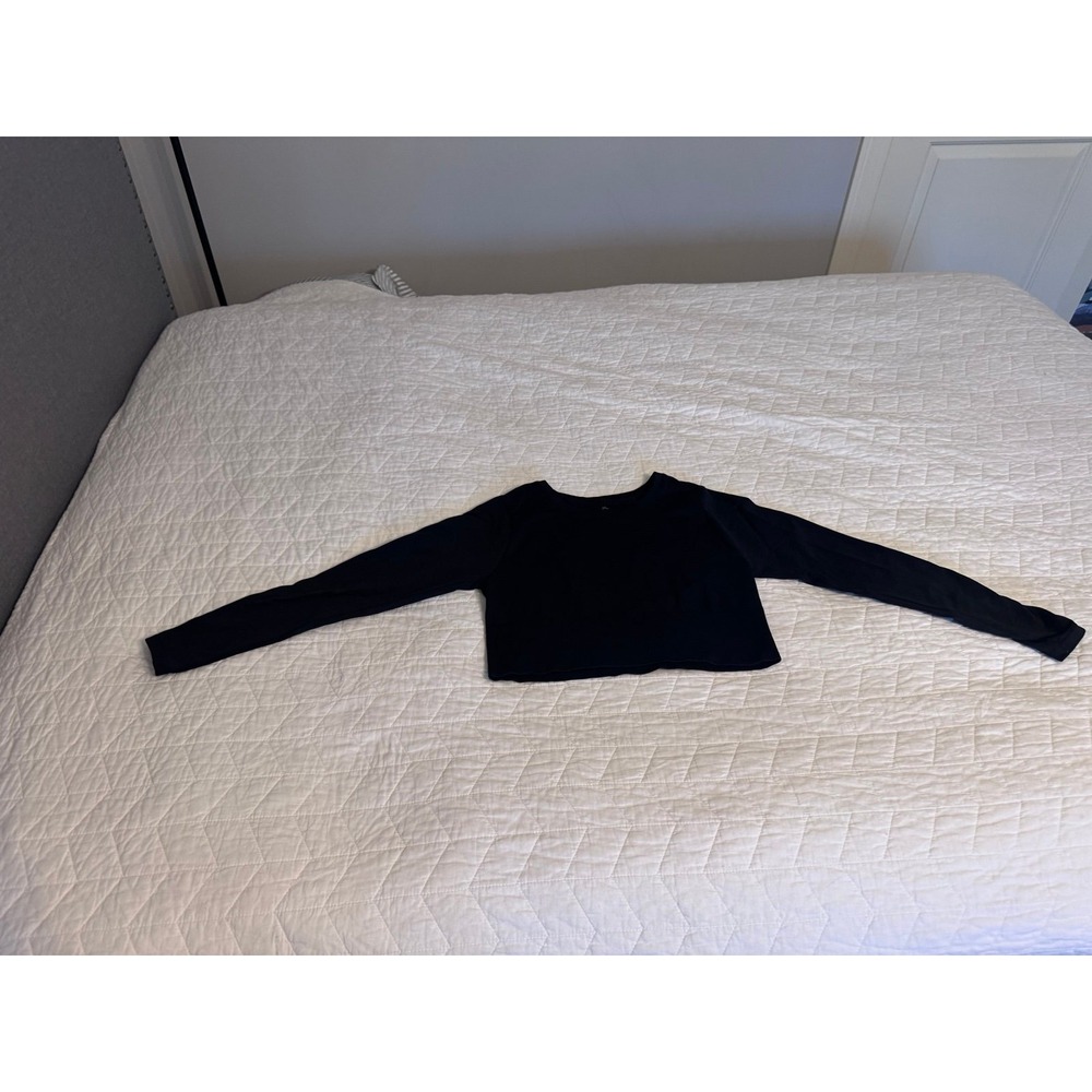 Offline by Aerie Cropped‎ long sleeve top size medium